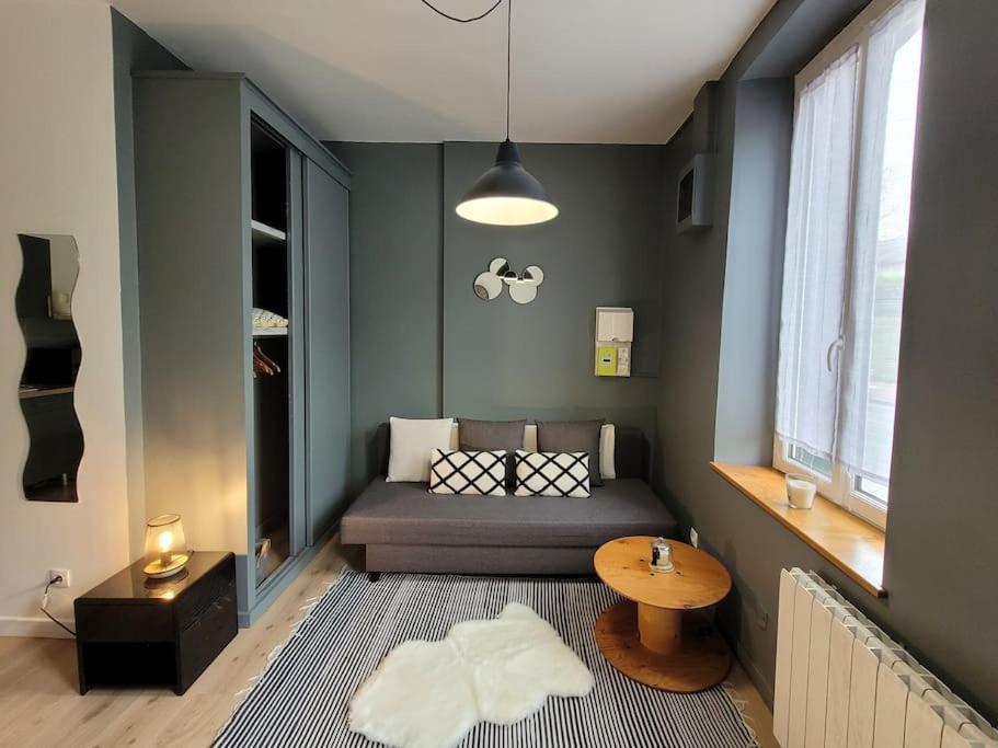 Studio Prive Centre Saint Louis Montargis Exterior foto